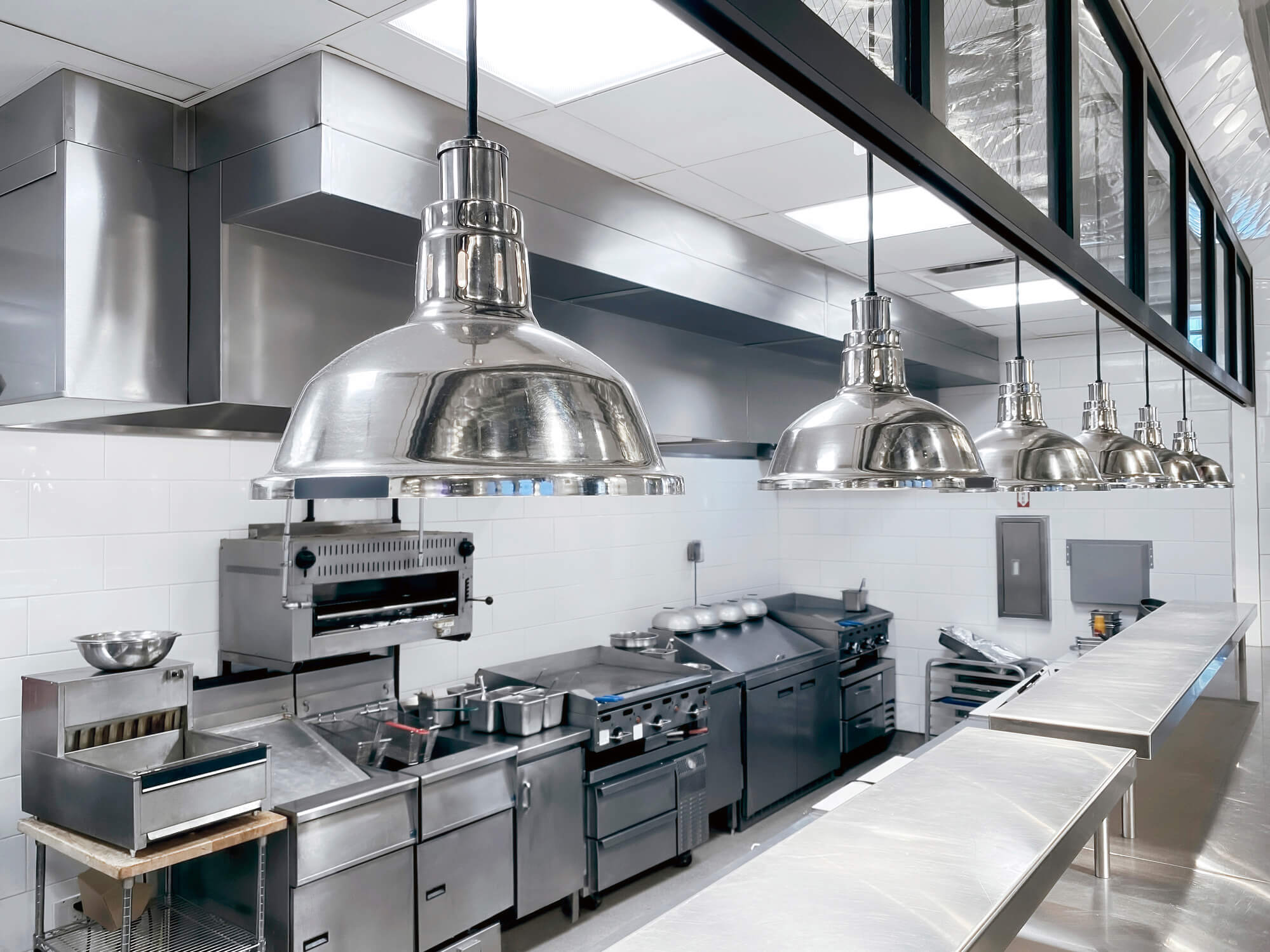 An internal image of a commercial resturant kitchen.