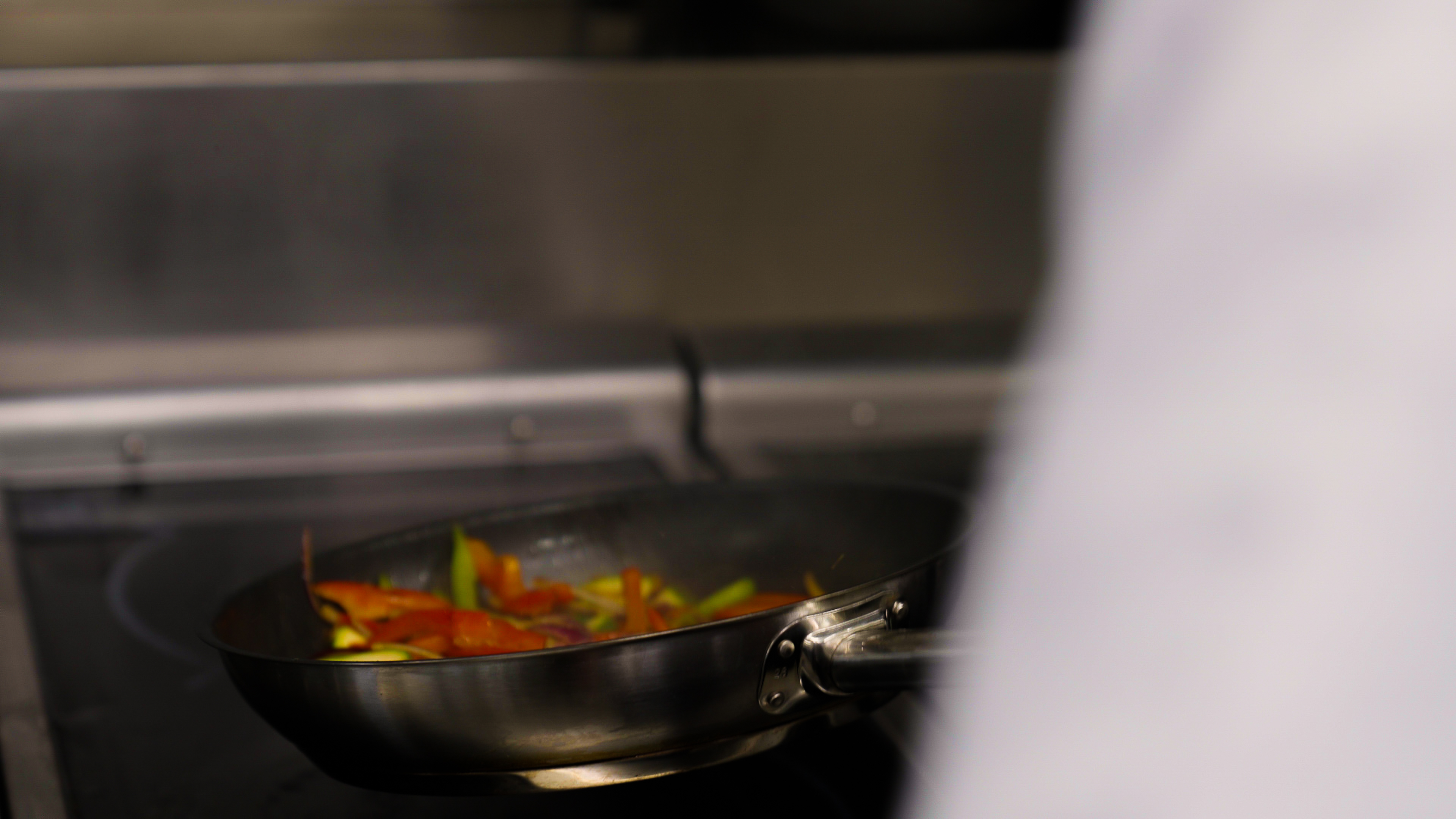 Ommaroo kitchen cooking
