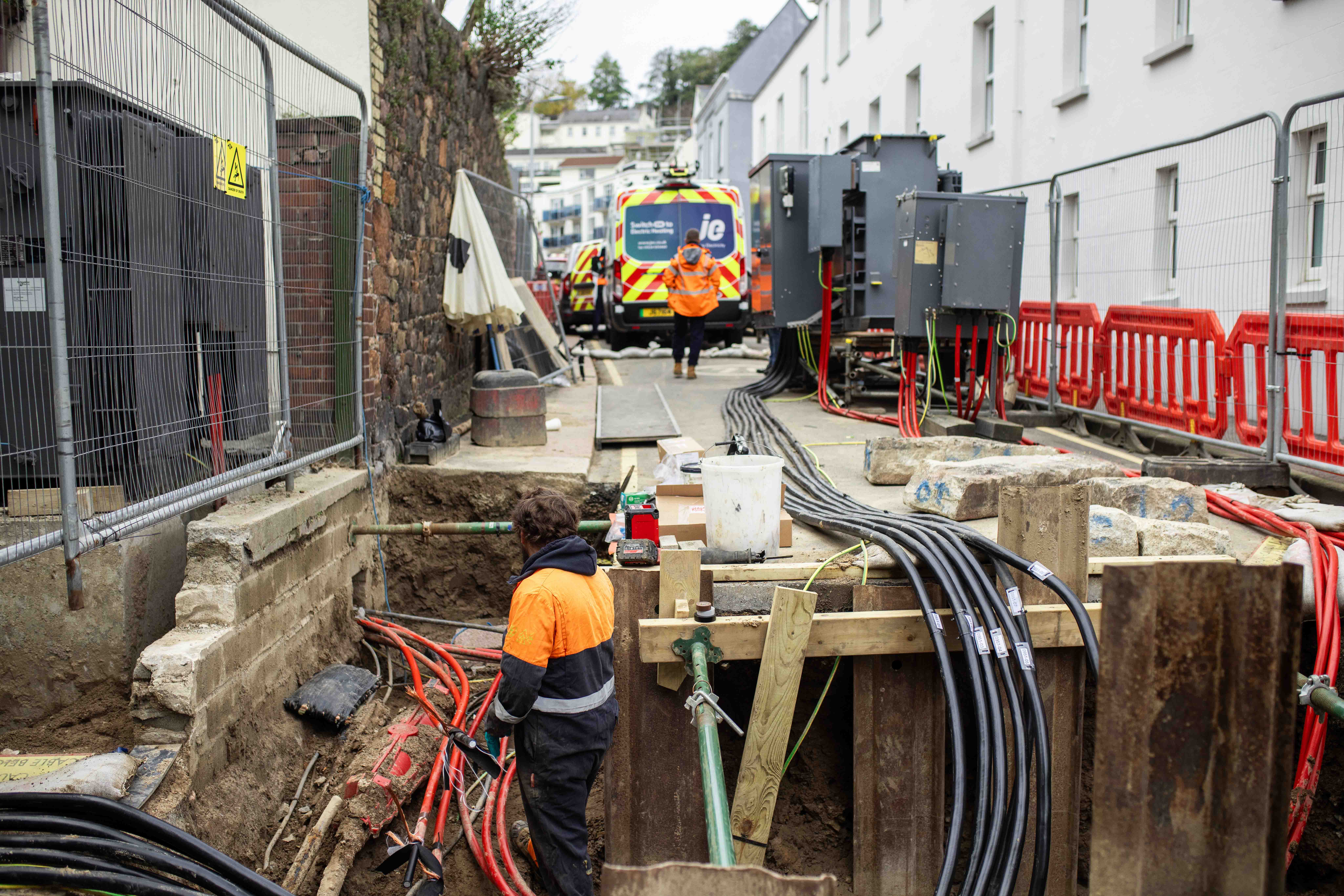 Big Upgrade Colleague In A Pit