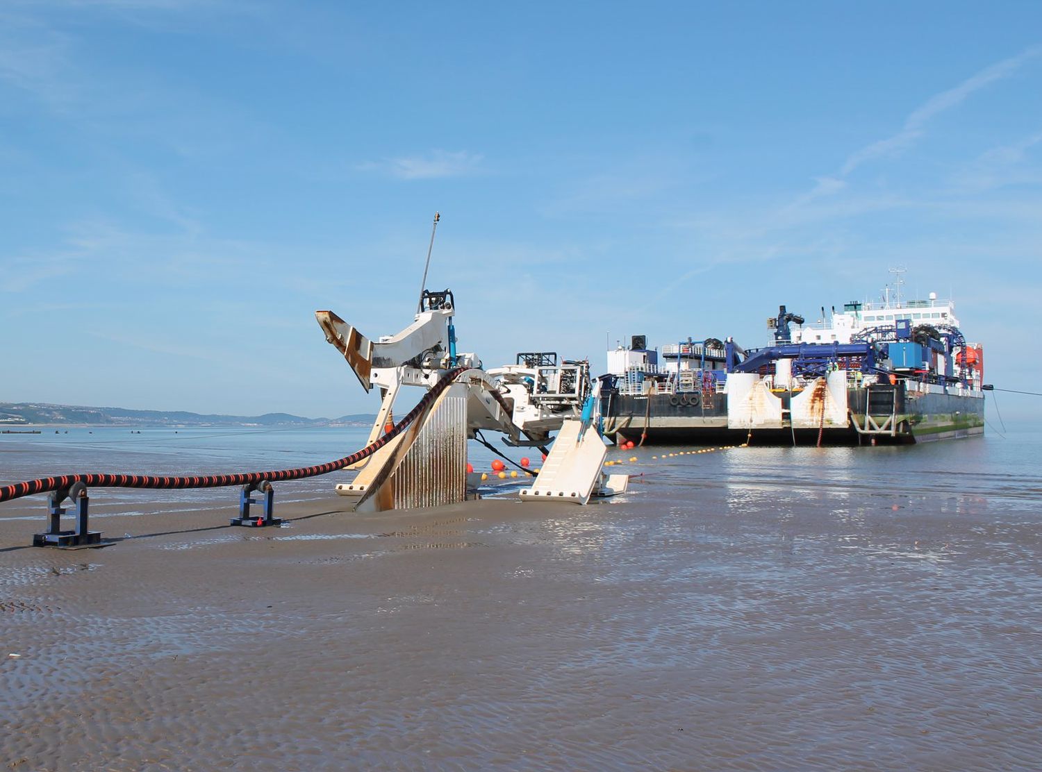 MV Stemat lays the Normandie 3 cable.